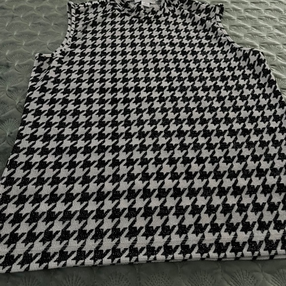 Women’s top - Picture 2 of 3